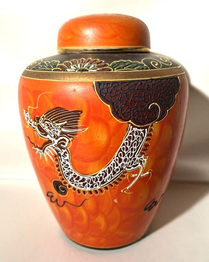  Deckeldose China Japan (Satsuma?) Porzellan Deckel-Vase Dose 18,5 cm.
