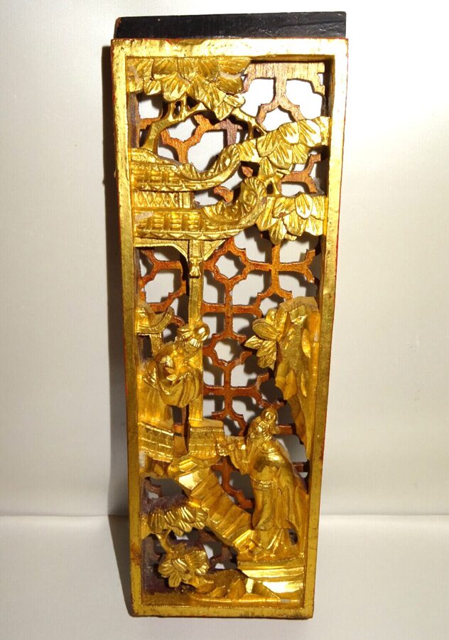  Chinesische Holzschnitzerei China Schnitzerei Holz vergoldet Relief 27,5x9cm.