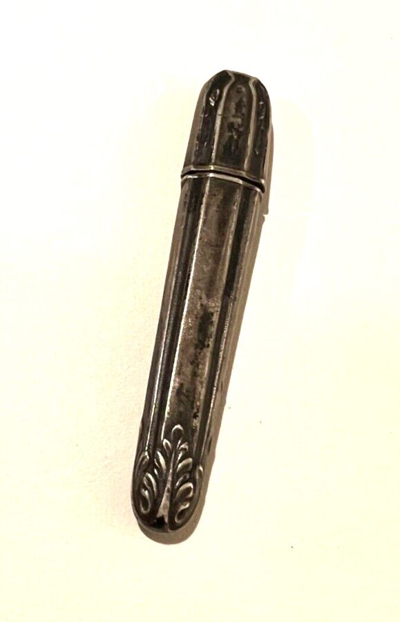 Antik Nadelköcher Nadel-Etui, wohl Silber ohne Punze, um 1890 Behälter Nadeln