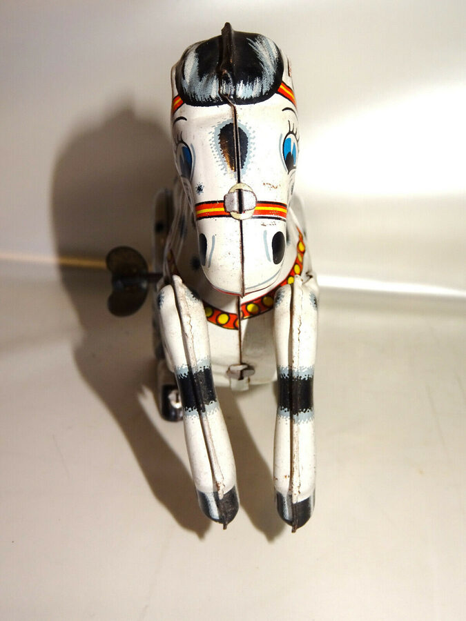 DAIYA Japan Pferd Horse Blechspielzeug zum aufziehen springendes Pferd weiß 15cm