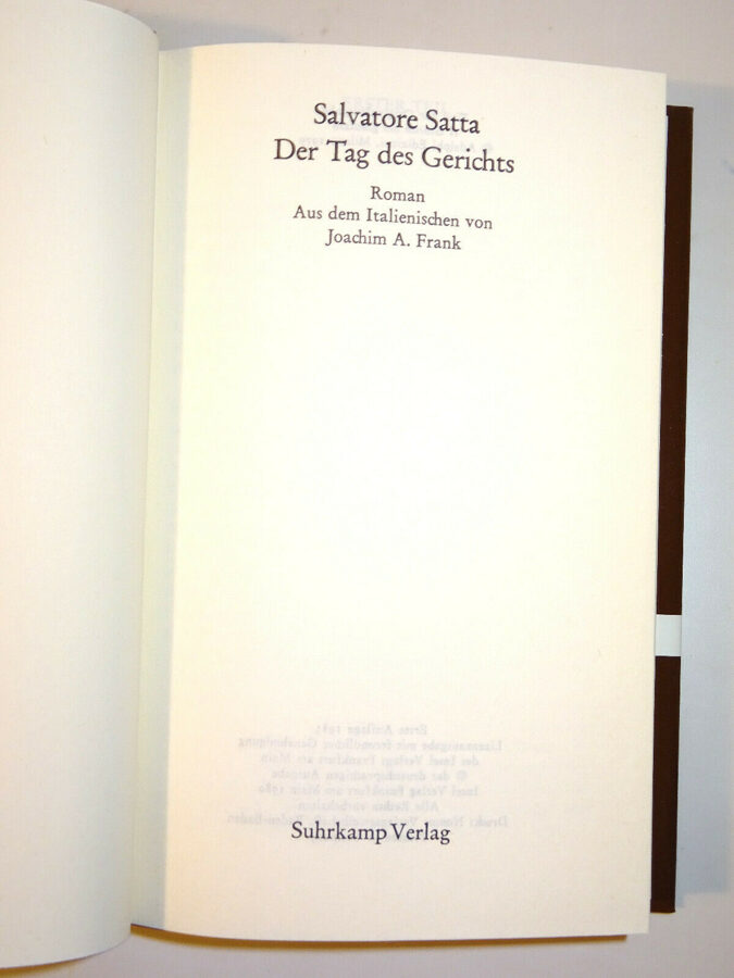 Salvatore Satta: Der Tag des Gerichts. Suhrkamp-Verlag. Erste Auflage 1983