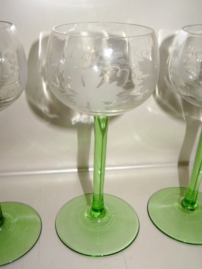 4x Weingläser Römer Gläser grüner Stiel Glas graviert Trauben Antik 17cm