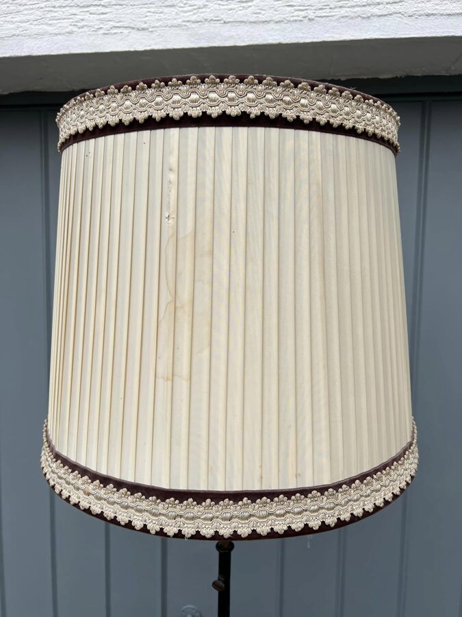 Art Deco Stehlampe mit Tisch Schmiedeeisen Handarbeit Antik Vintage Unikat Lampe (NUR SELBSTABHOLER)