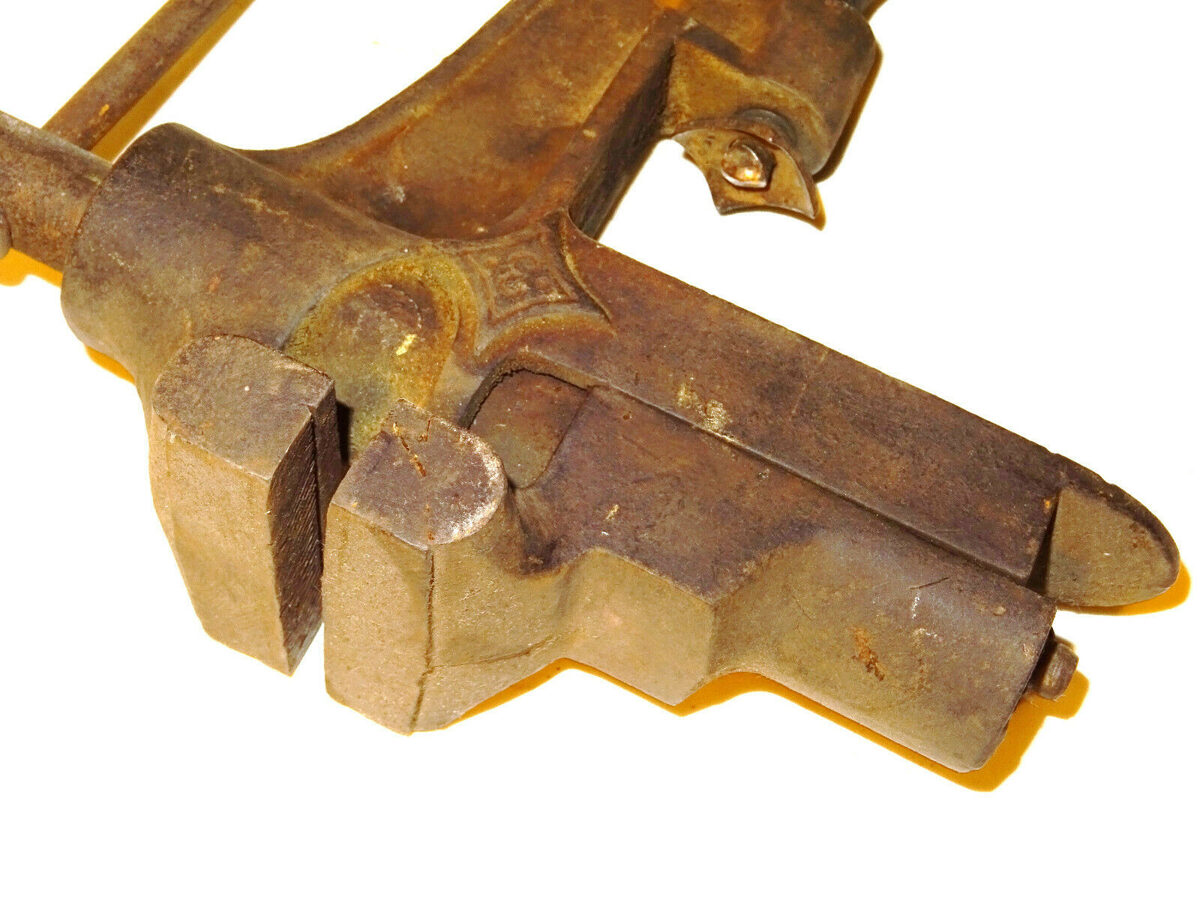 Schraubstock Antik (gemarkt mit 3) Werkzeug Tischschraubstock