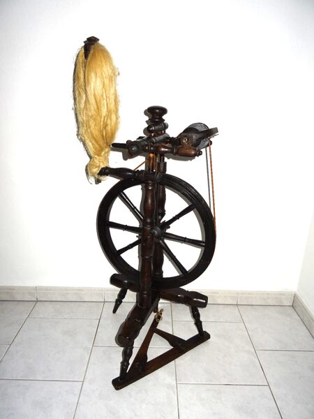 Antikes Holz Spinnrad Spinner Antik Vintage Spinnmaschine spinning Wheel um 1900