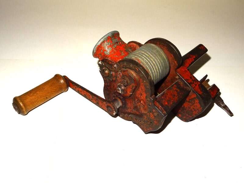 Antike dekorative Gründerzeit Gusseisen Bohnenmühle Bohnen Schneider um 1900