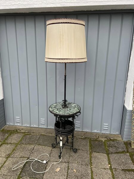 Art Deco Stehlampe mit Tisch Schmiedeeisen Handarbeit Antik Vintage Unikat Lampe (NUR SELBSTABHOLER)